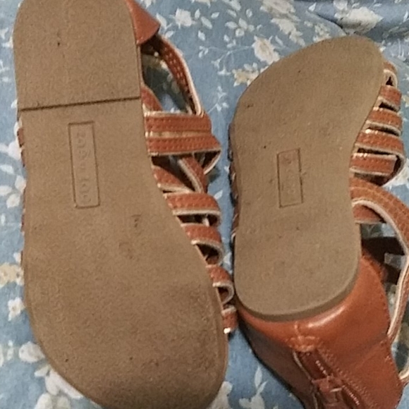 LITTLE GIRL SANDALS - Picture 6 of 7